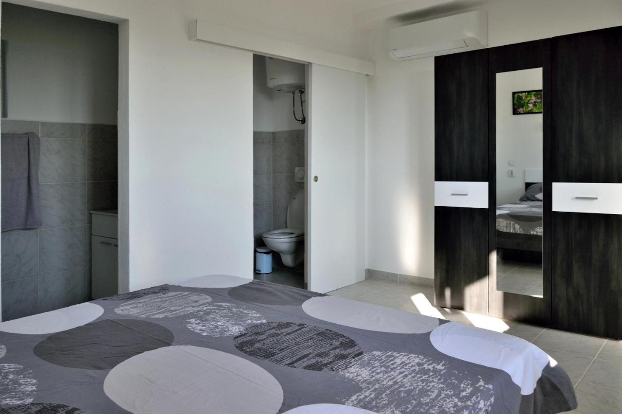 B&B On The Rocks Blizna Donja Ngoại thất bức ảnh